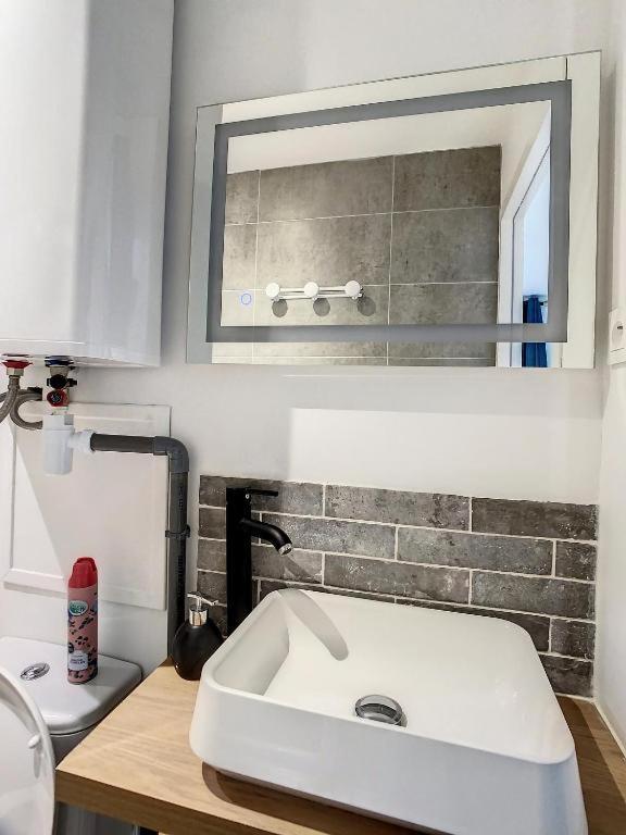 Studio Cosy Hyper Centre Gare Amiens Wifi Netflix 2 Pers Exteriör bild